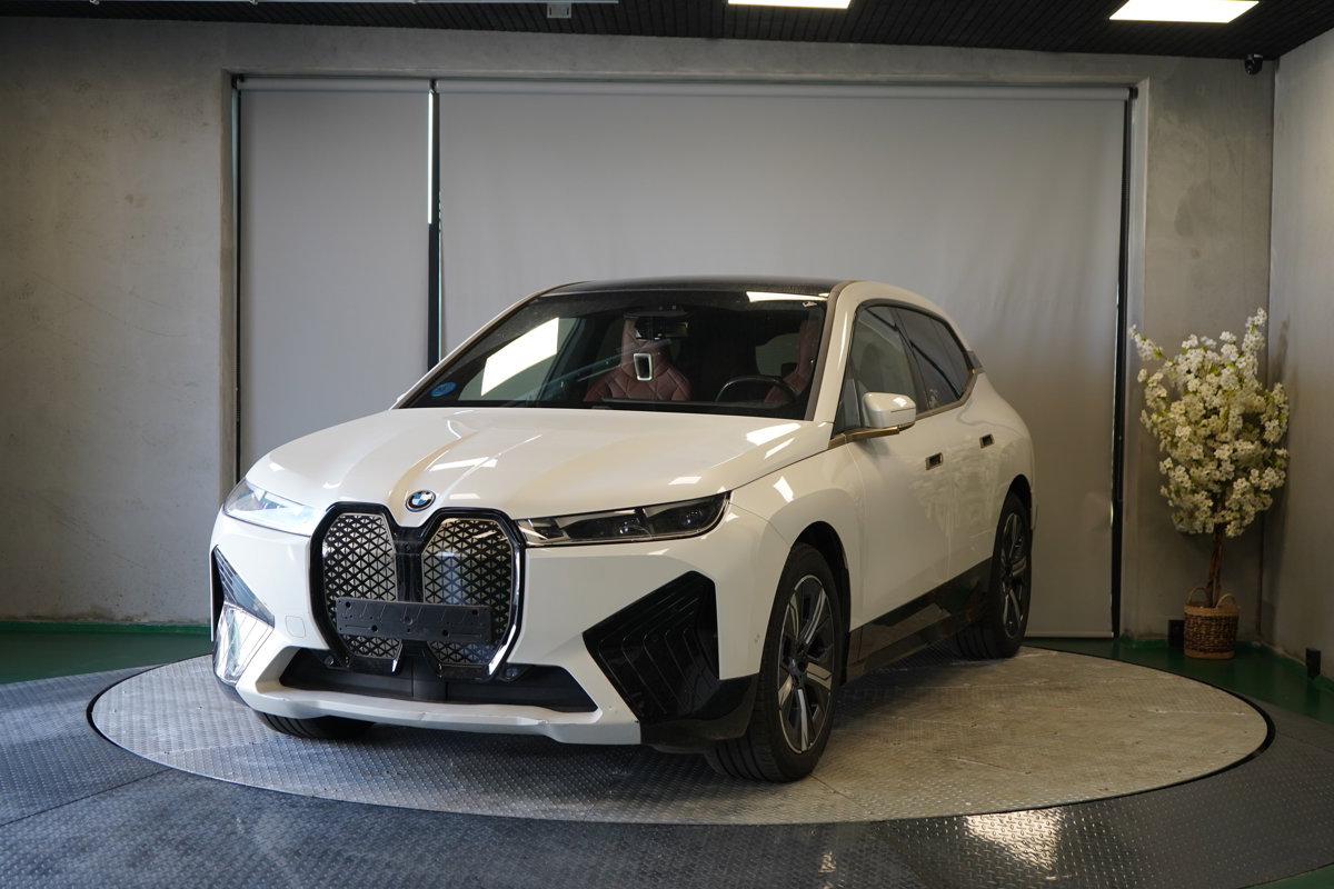 BMW IX XDRIVE50 Sport 523HK 