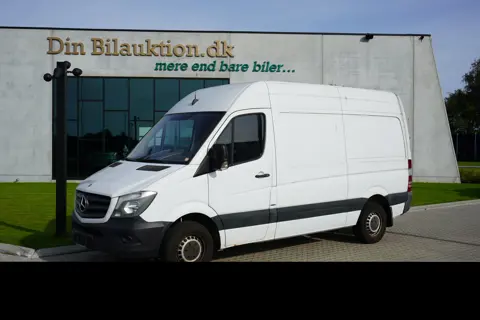 MERCEDES-BENZ SPRINTER 216 CDI Kassevogn  Standard