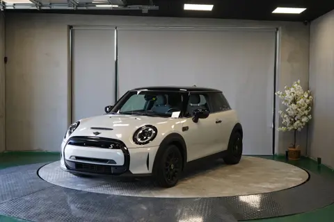 Mini Cooper SE 184HK 