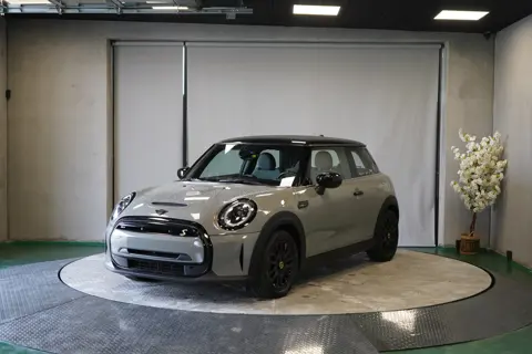 Mini Cooper SE 184HK 