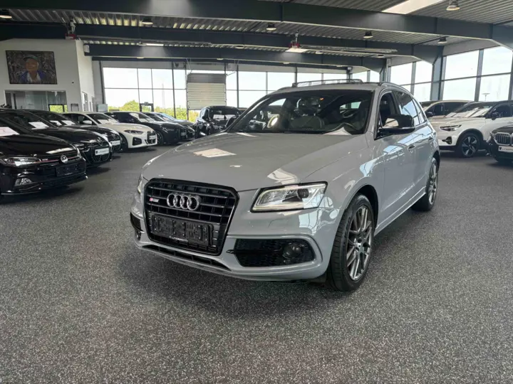 AUDI SQ5 plus TDI - KUN B2B