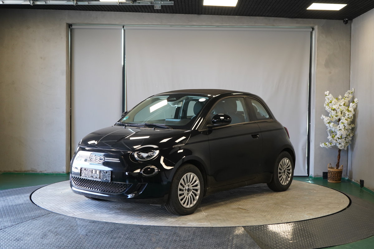 Fiat 500e 42 kWh Cabrio 118HK 