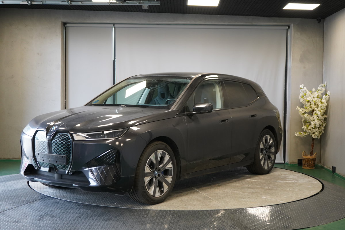 BMW IX XDRIVE40 SPORT 326HK 