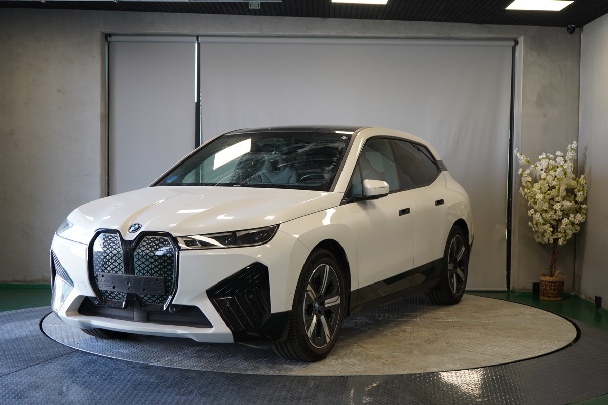 BMW IX XDRIVE40 SPORT 326HK 