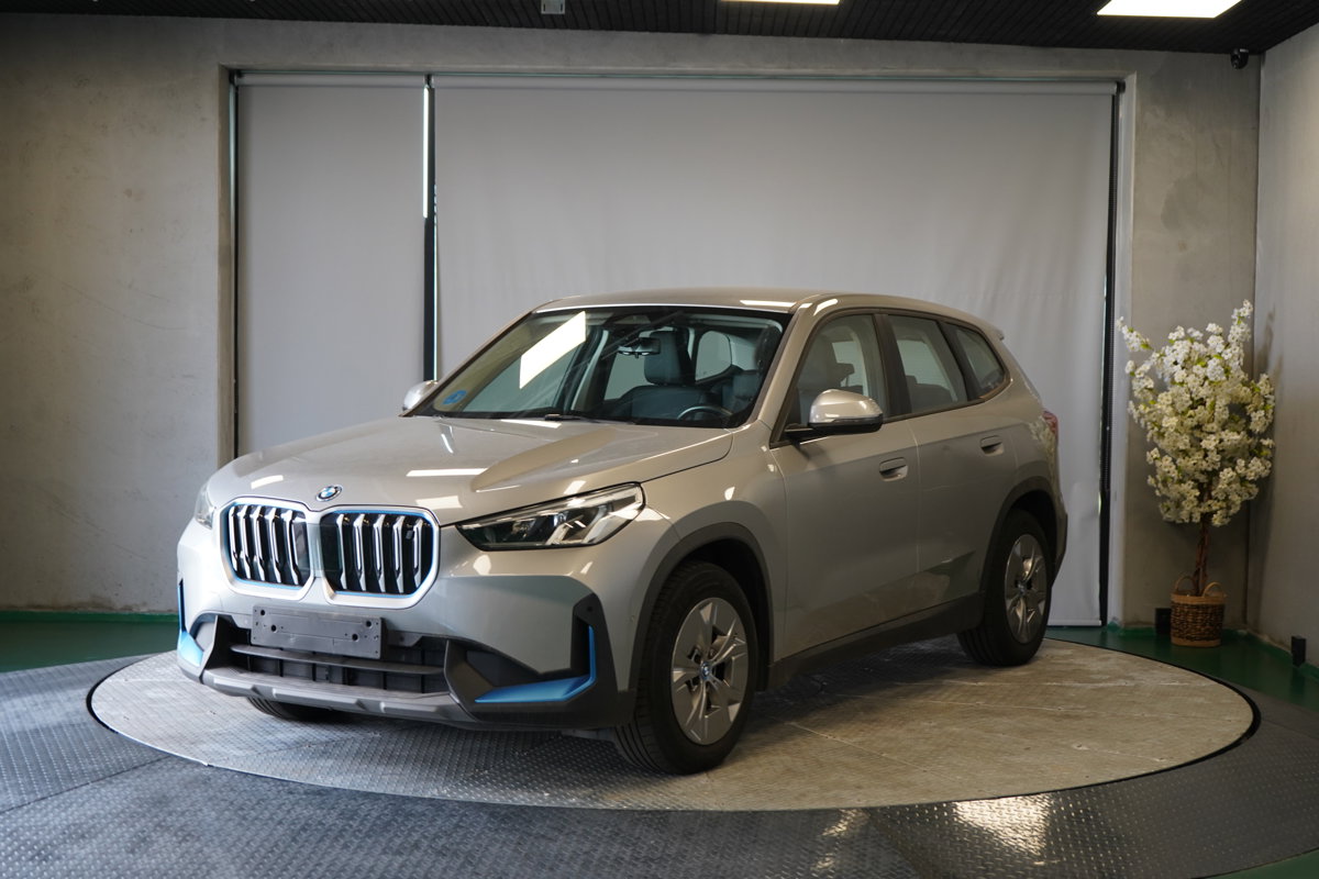 BMW IX1 XDRIVE30 313HK 